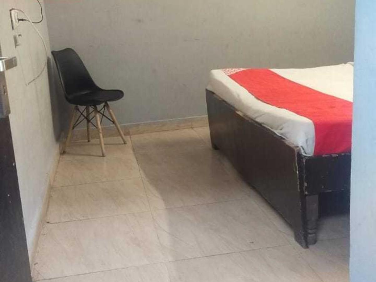 Hotel O Kl Khari Near Ashoka Park Mein Metro Нью-Дели Экстерьер фото