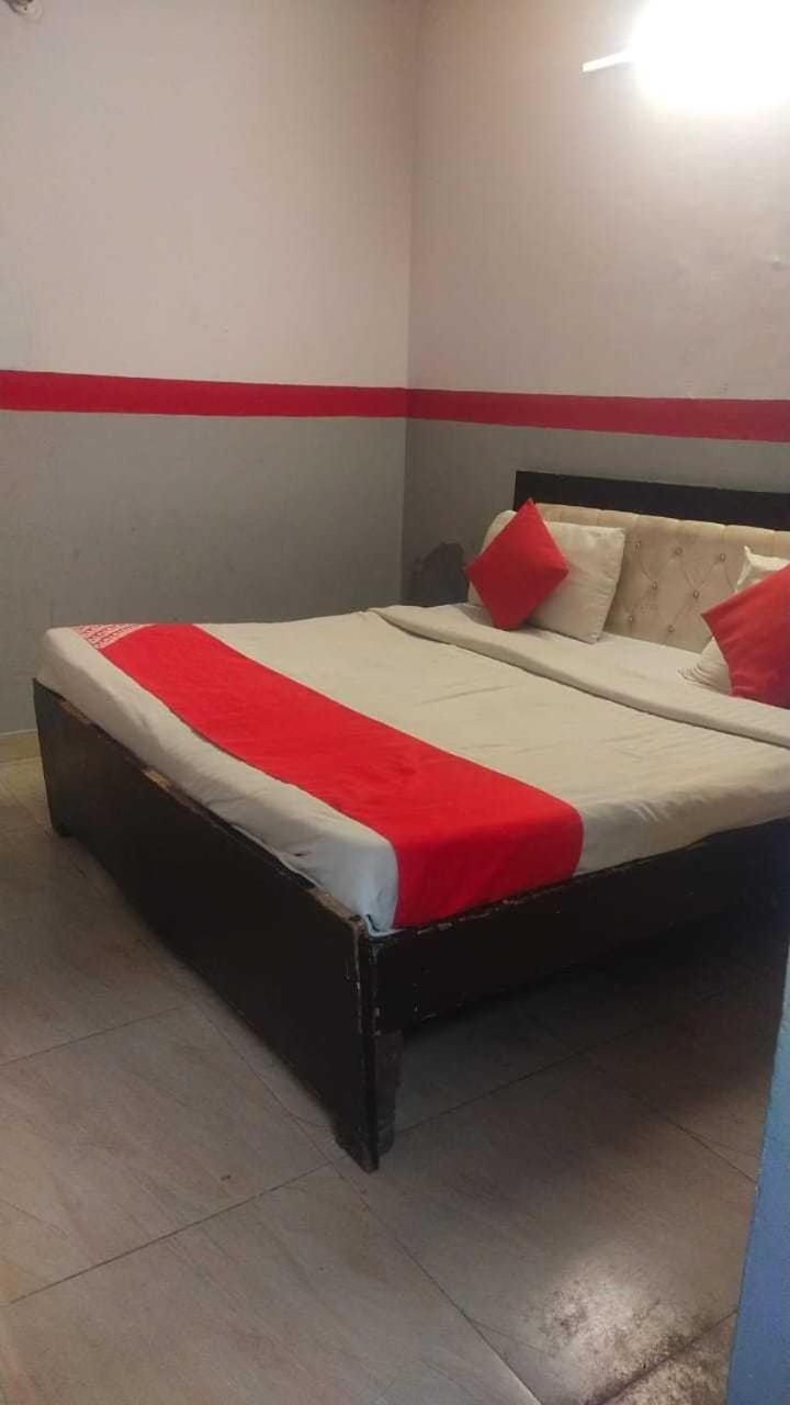Hotel O Kl Khari Near Ashoka Park Mein Metro Нью-Дели Экстерьер фото