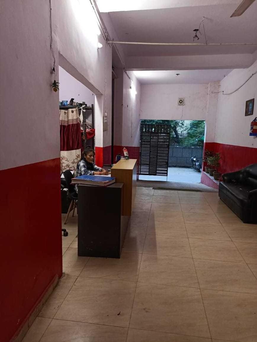 Hotel O Kl Khari Near Ashoka Park Mein Metro Нью-Дели Экстерьер фото